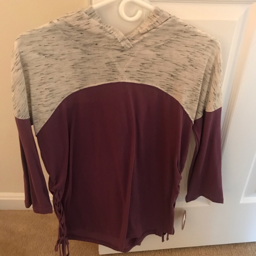 3/4 length shirt